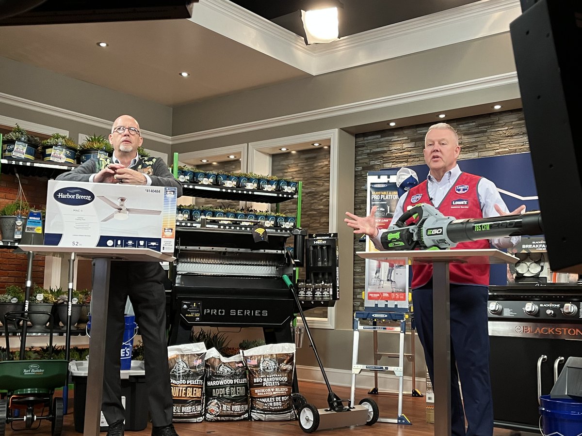 That's a wrap for #MerchMonday! Thank you, store leaders, for dedicating the time, staying engaged, and sending in your questions. 

Remember - keep the momentum going! <a href="/BoltzBill/">Bill Boltz</a> and I are excited to see what creative ways you showcase these products and meet customers' needs.