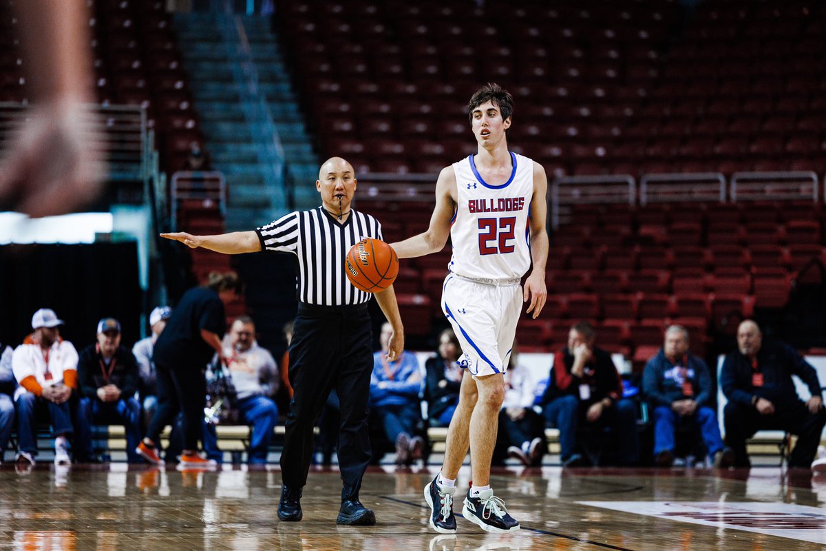 JasonSjuts's tweet photo. Thank you to everyone who helped make these past 4 years the most special years of my life. Very proud to have worn BULLDOGS across my chest. Nothing like going out on top!❤️ https://t.co/EOYI2QBoia