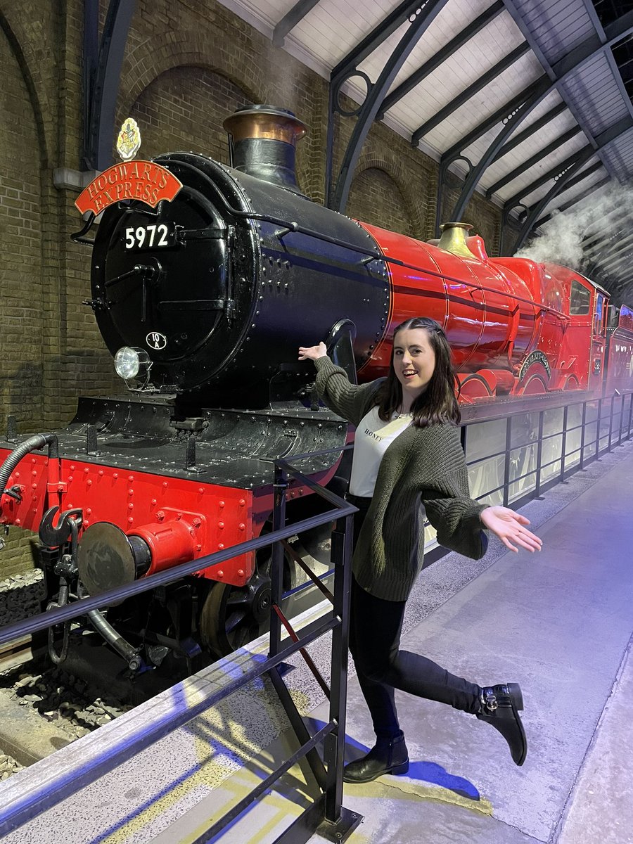 tangledjin's tweet photo. My happy place! @wbtourlondon ⚡️ https://t.co/ZjtQKIA4b0