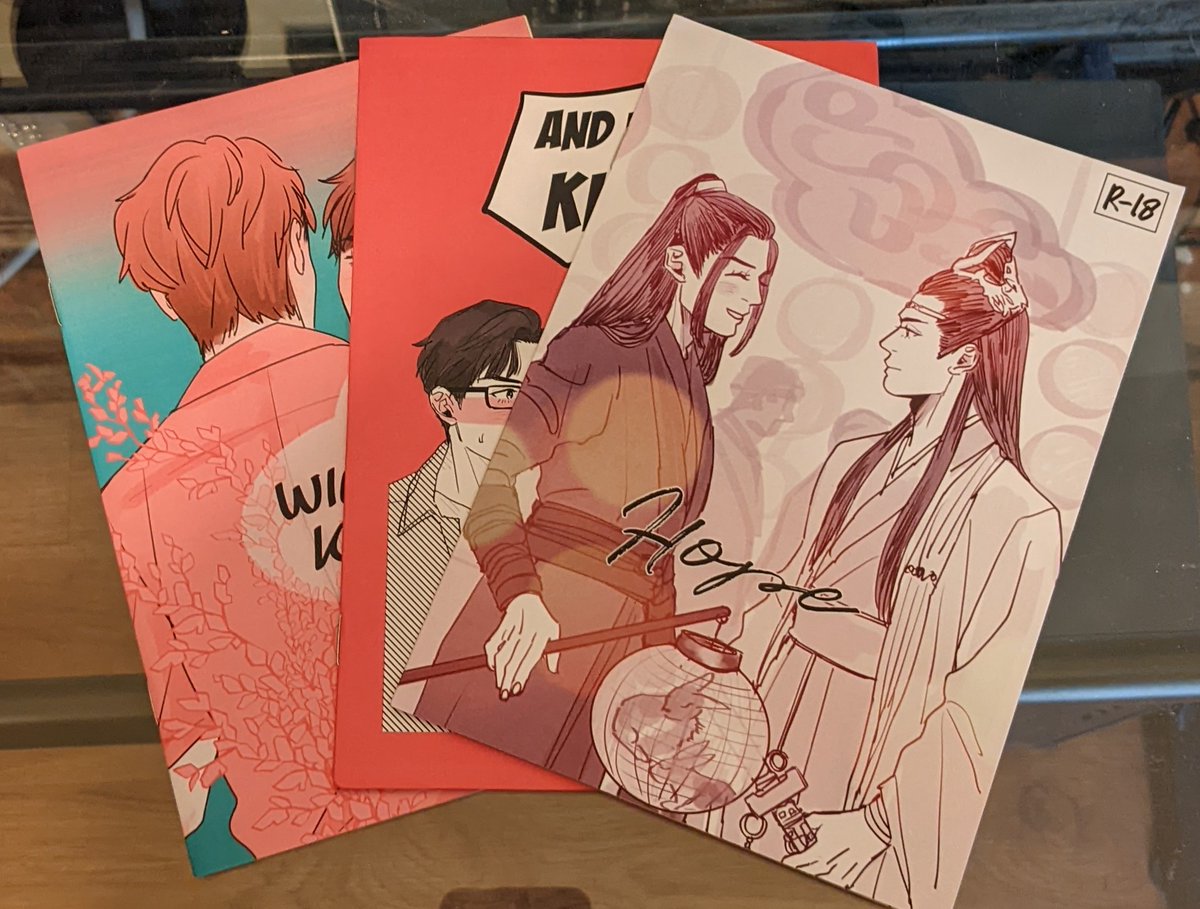 kailaka13's tweet photo. They are here! π₯° Thank you so much @mizo_undou for making this cute series. I adore Ben and Keaton so much. The Untamed fan books were super cute too. I love them all so much.
πππ
#twosizestoosmall https://t.co/Uyde8oTqb3