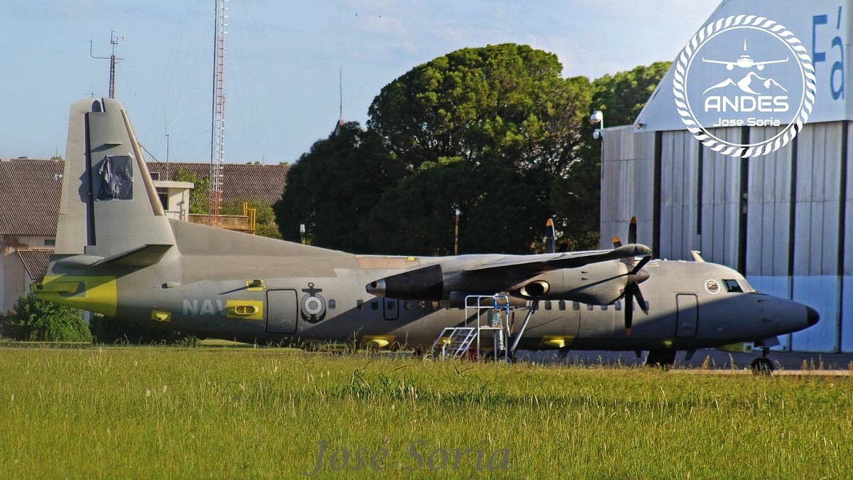 AndeSpotters's tweet photo. Fokker 50 del Escuadrón Aeronaval N°11 de la Marina de Guerra del Perú (AE-567) visto en la plataforma de FAdeA luego de haber recibido las modificaciones para albergar sus nuevos equipos.@MindefPeru @Fokker @AviacionPeruana @FokkerServices @fadea_oficial_ @PucaraD @DefensaNAC https://t.co/rS9crvnAhl