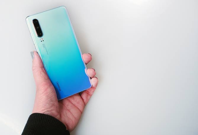 kuti_million's tweet photo. @just_oyinda @Jnr_elnino I need this phone any body that has it should pls DM https://t.co/pZW1jDjaPG