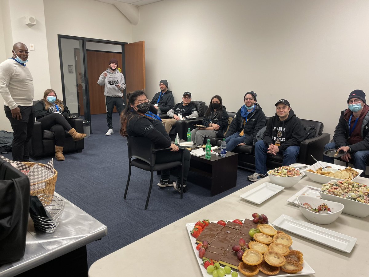 cable14's tweet photo. Fueling up before the big game! Did you know our crew is made up of amazing staff and volunteers. Roger Nurse is sharing his expertise during dinner tonight. https://t.co/xHhYoQsJW1
