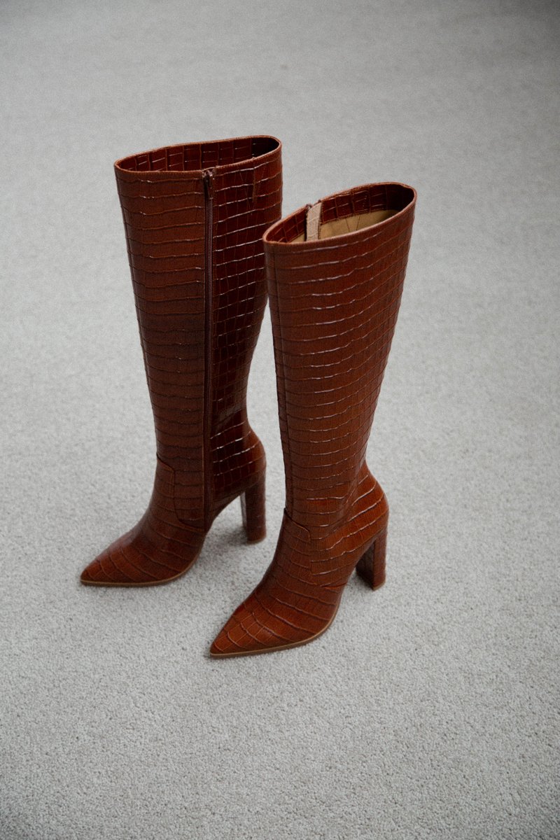 TonyBiancoShoes's tweet photo. #LucilleBoot in Tan Croc has our attention. #TonyBianco https://t.co/vVtYjcQSGy