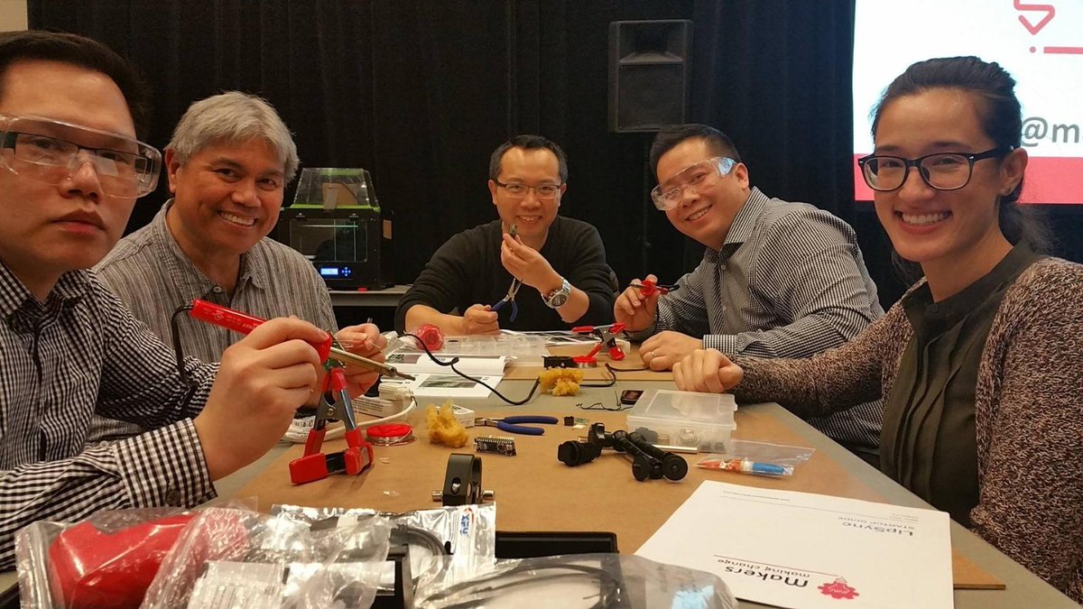MakerMakeChange's tweet photo. Happy #PiDay! Speaking of "full circles," 5 yrs ago we held our 1st LipSync build at the #BCTechSummit (@innovate_bc).

While there were many lessons learned (so many parts burned! 🙊), this event helped lay the foundation for future buildathons to come. https://t.co/s9CUAiDwxA https://t.co/33QV8IjQRO