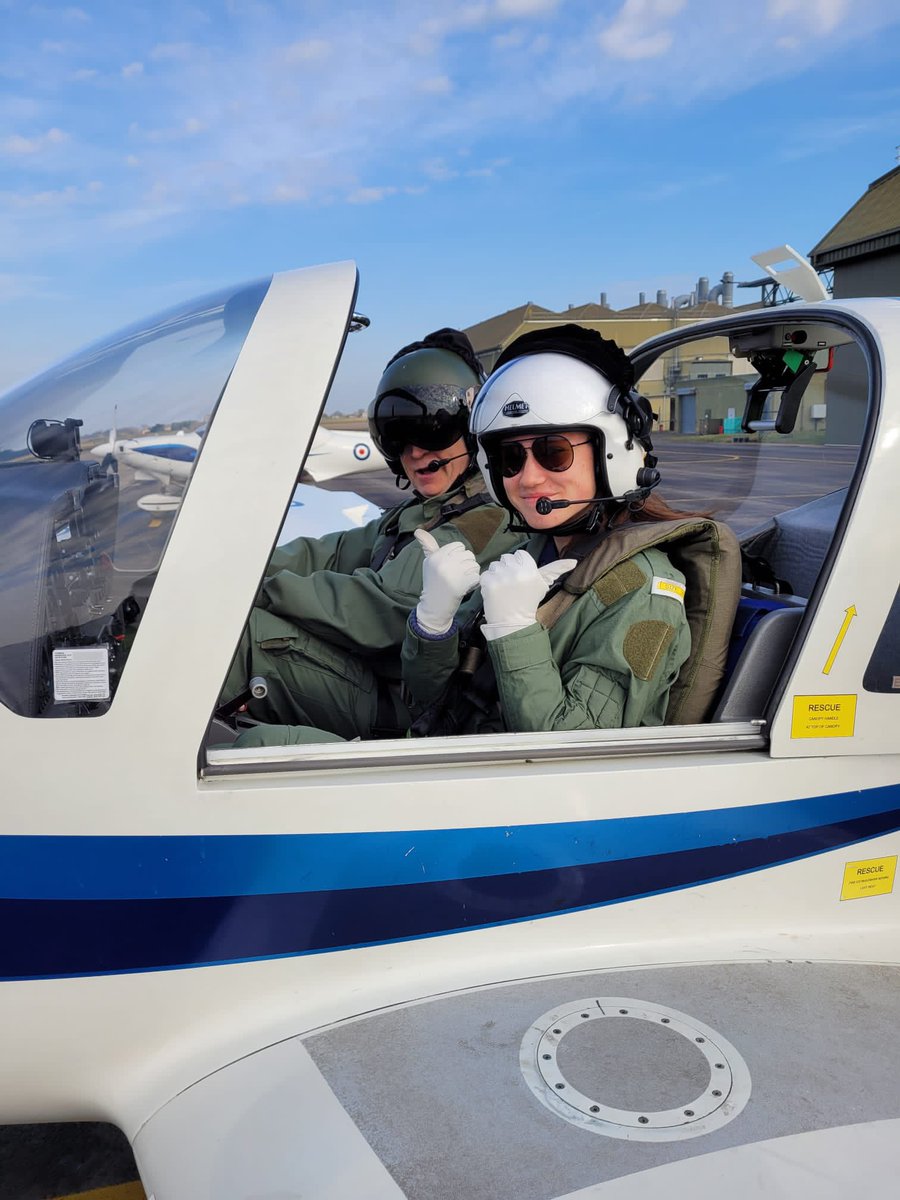 C & E Yorks Wing tweet media