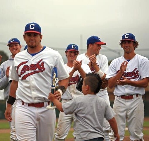 humboldtcrabs's tweet photo. The Crabs are flipping out because Crabs 3-time MVP & Alumni (2007-2009) Jeff Giacomini is returning to the coaching staff for 2022. #gocrabsgo https://t.co/tyot3b3dl4