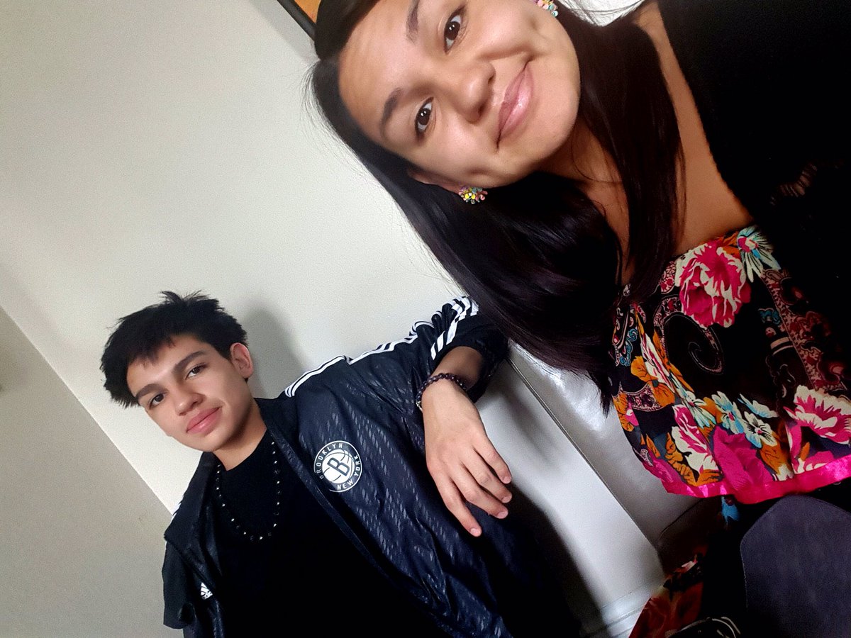 GabrielaSevi's tweet photo. This picture on the left is what youth homeless looks like.
They didn’t know what tomorrow would look like, but they had each other.
7yrs later they are thriving & that girl. Me. She’s a YOUTH ATTORNEY at the National Homelessness Law Center @homeless_law &guess what? 🧵 1/ https://t.co/dQLIDmhLm0