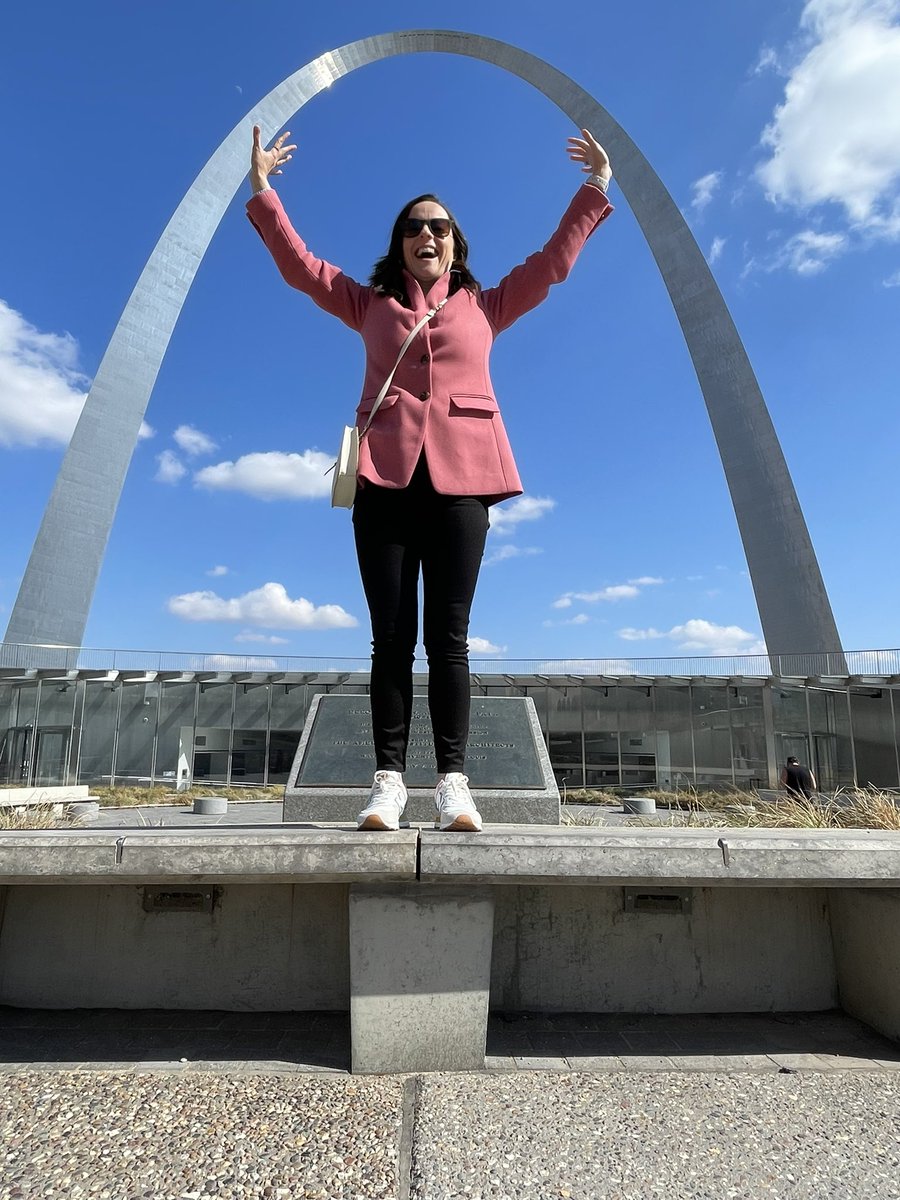 stu_ethicallead's tweet photo. Last week, two of our dynamic faculty members had the opportunity to present at the Annual ACPA Conference in St. Louis.  Thanks to Dr. Katie Friesen and Mr. Nick Martinez for sharing the amazing things happening at STU within the space of first year academics. https://t.co/6hAiYi57YJ