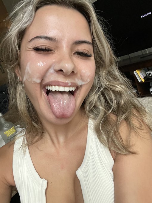 Running another $5 sale on my OnlyFans! Come try out my page if you haven&rsquo;t already 🥰 link in bio and