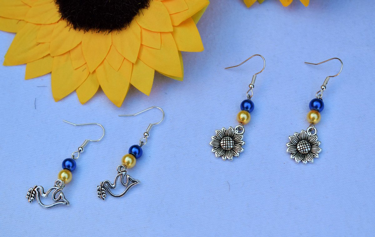 CelticKirri's tweet photo. Our #StandWithUkraine earrings come with a choice of charms and beads.
Will you choose...
Sunflowers: https://t.co/AuD17nKjDx or
Doves: https://t.co/I3RIEAqmoL ?
#DECFundraiser #SunflowerEarrings #DoveEarrings #PeaceDoves #SunflowersForPeace https://t.co/P9eexcRsMj