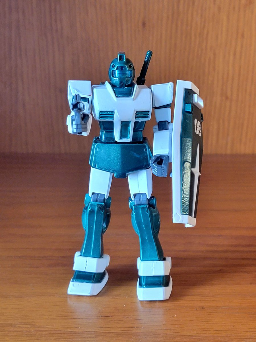 Sir_Doogles's tweet image. The @nyjets off-season is starting up and to celebrate I'm unveiling my RGM-79 GM "Gang Green" custom, (Also bonus zaku). #JetsTakeFlight #jets #gundam #gunpla