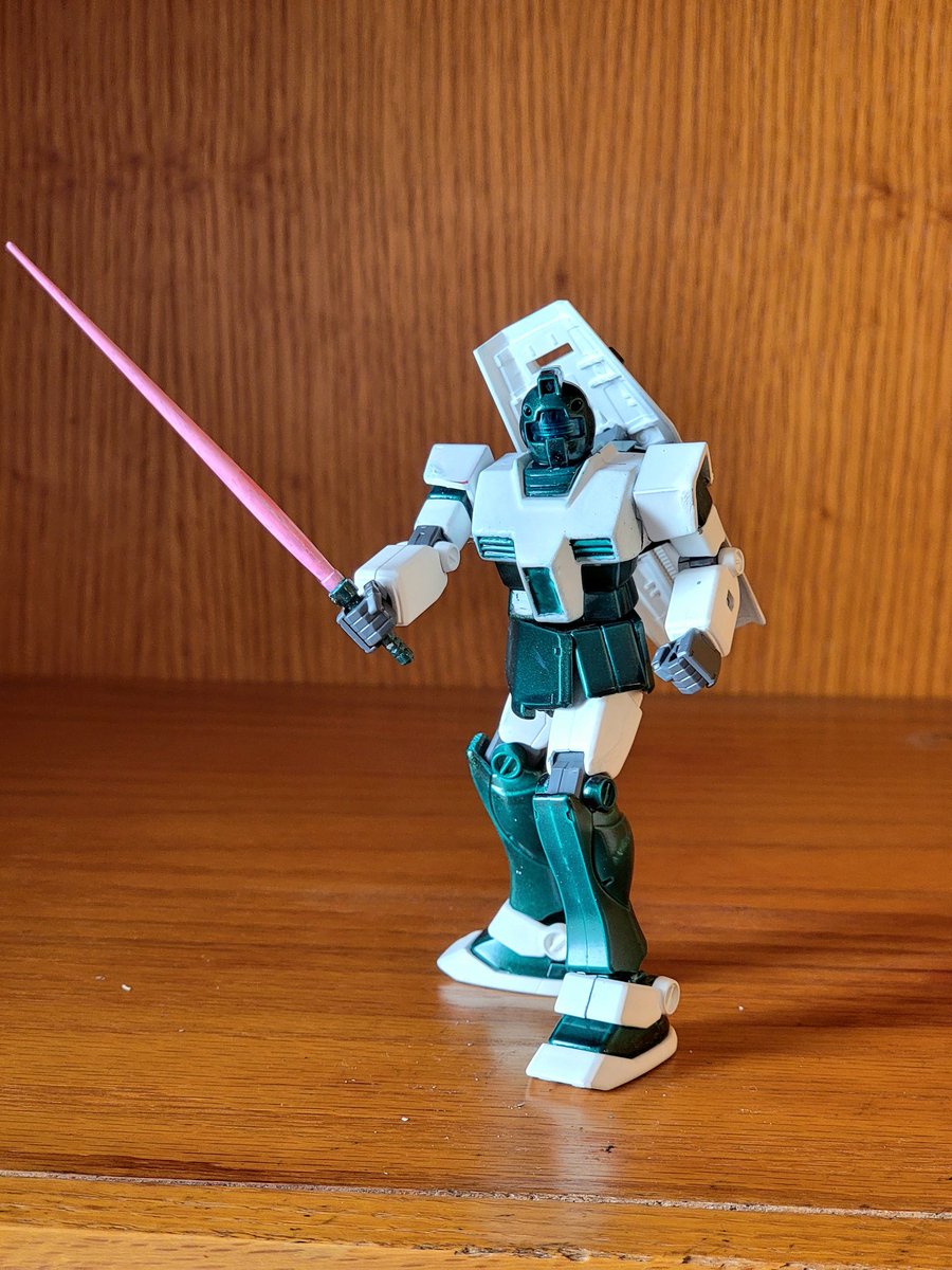 Sir_Doogles's tweet image. The @nyjets off-season is starting up and to celebrate I'm unveiling my RGM-79 GM "Gang Green" custom, (Also bonus zaku). #JetsTakeFlight #jets #gundam #gunpla