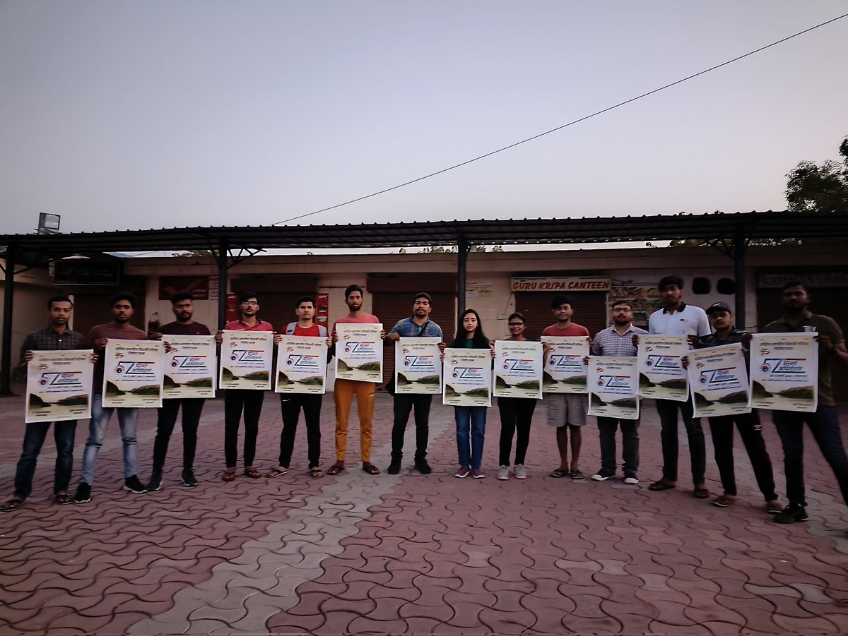 AbvpCuraj's tweet photo. अखिल भारतीय विद्यार्थी परिषद, केंद्रीय विश्वविद्यालय राजस्थान इकाई द्वारा 57 वें  चित्तौड़ प्रांत अधिवेशन के पोस्टर का विमोचन किया गया।
@ABVPVoice https://t.co/49ZCB2K92J