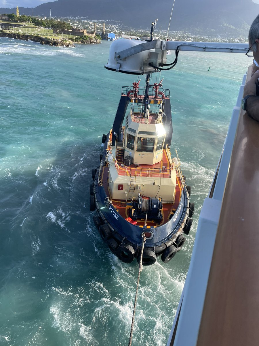 Well, we seem to have run aground #Norwegian #NorwegianEscape