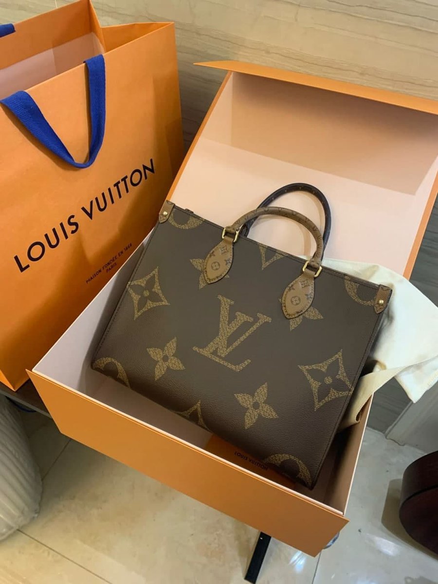 KendrickMccray4's tweet photo. Any sister in Philadelphia that sends you a bag just to make a good friend. https://t.co/T4qeCIdZTs