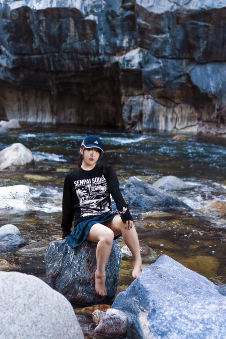 1 pic. where’s your fav getaway?
visited Sequoia National Forest recently and it was breathtaking! ?☀️

wearing
