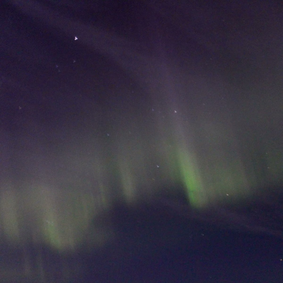 Ennaidblogs's tweet photo. How magical our universe is. The lady aurora might not protect us from the evil of humanity, but my goodness, she goes to some length to protect our planet. She danced for hours with her shield battling that solar flare. 
I have been going through a really tough time with https://t.co/C8Eom9gVbV