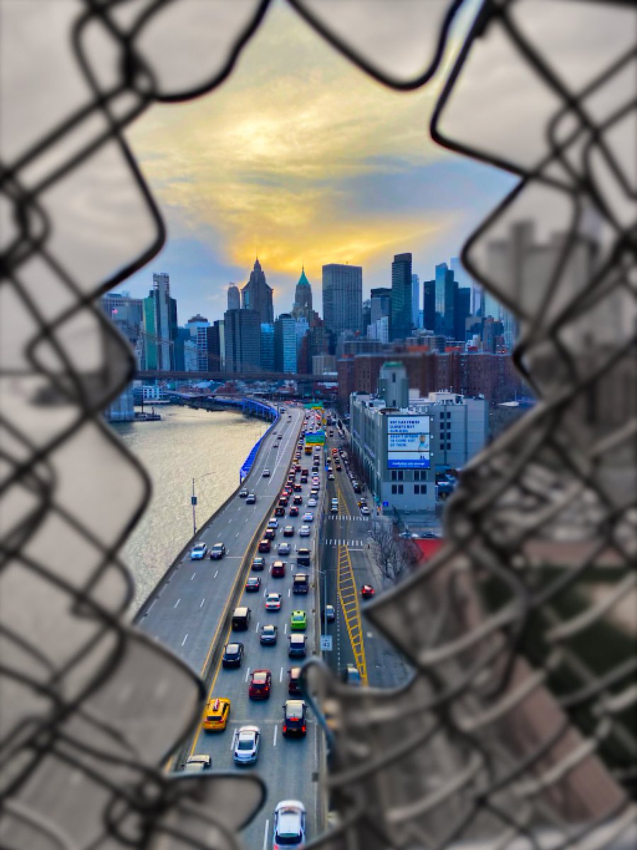 docdesmo's tweet photo. #nyc #NewYork #photography #photooftheday @viewingnyc @CanonCanada @DPMagazine #travelphotography https://t.co/XngAxPUGJe