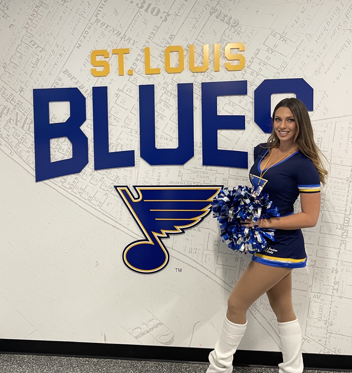 bbbbbaileyy's tweet photo. #314Day #STLsports #andpups https://t.co/xHztYEhhcB