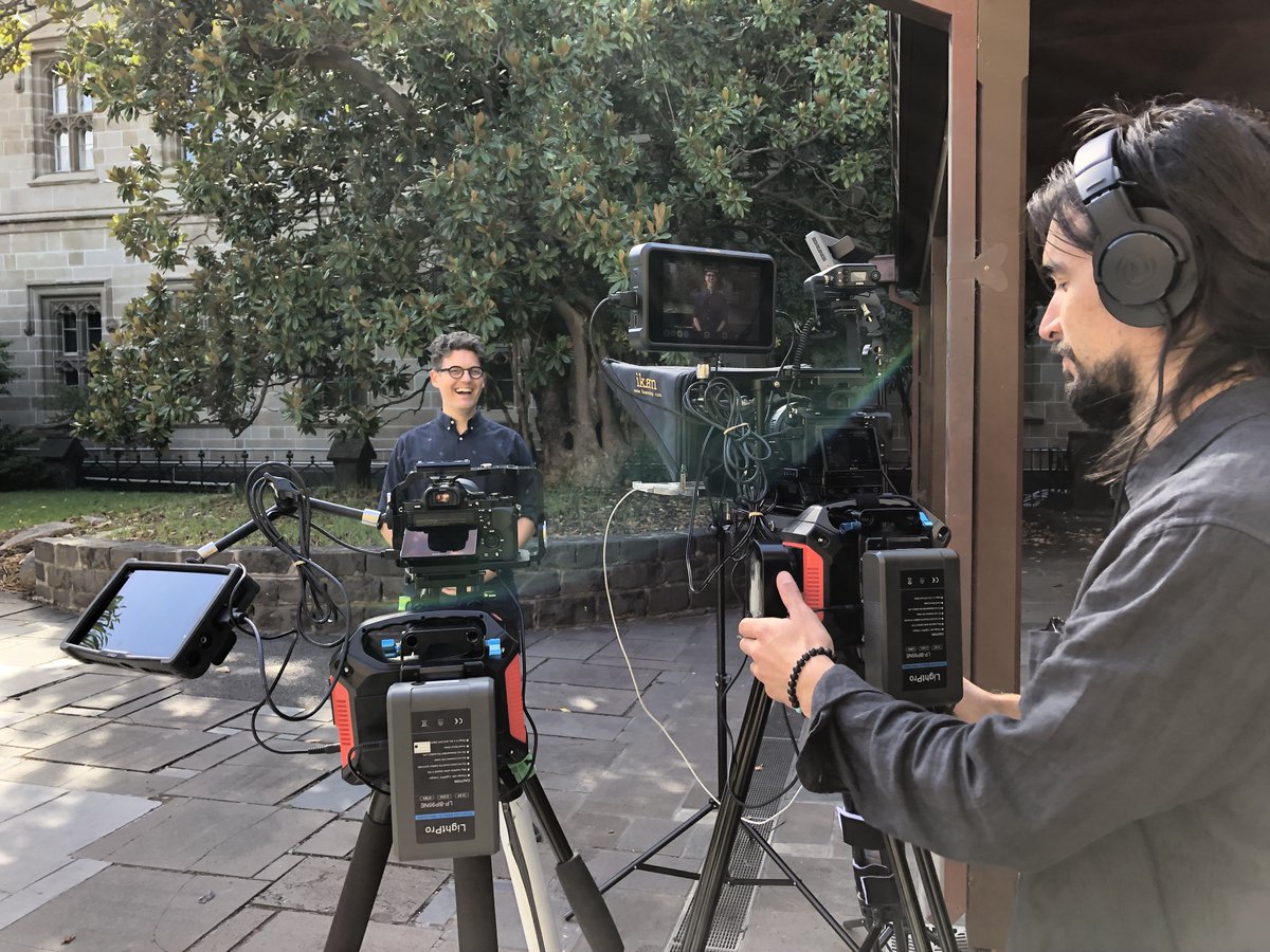 It's all smiles back on campus! Curation scientist Dr Joep Vissers was on-site filming for Discover Cancer—a new subject exploring the fundamentals of cancer sciences through a clinical approach, offered as part of MD Discovery. <a href="/UniMelbMDHS/">UniMelb MDHS</a> <a href="/UniMelb/">University of Melbourne</a> 
medicine.unimelb.edu.au/school-structu…