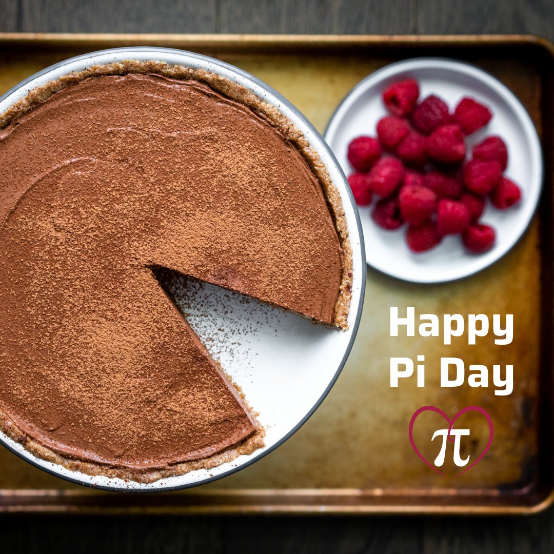 TheBigSwich's tweet photo. We can't let #PiDay pass (say that three times fast! 😉) without sharing our Chocolate Cream Pie recipe! 🥧 🍫⁠
⁠
This one's so yummy we won't judge if you end up eating 3.14 pieces...😋⁠ Get the recipe: https://t.co/Fm8V3wQs8l https://t.co/FAWq22H2Lj