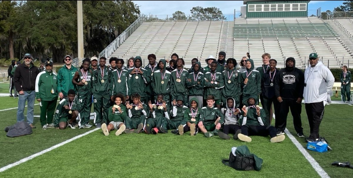 Xavier_Morris1's tweet photo. A great start to a bright season. Truly blessed to coach such amazing student athletes and being around a group of hardworking and experienced coaches. #trackandfield #beauforthigh #Athletics https://t.co/mXTx6Rivxe