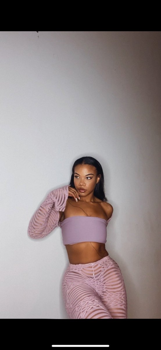 JaniMychaline's tweet photo. Ok I really did it with this one 😩 @thesetsinfo #SHOOTWEARX https://t.co/9i4i03nAhR