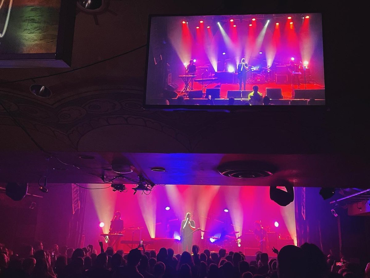 1073ALTCLE's tweet photo. .@ManchesterOrch lit up the @HOBCleveland stage! โก๏ธ
#ALTCLE #ManchesterOrchestra #HOBcleveland https://t.co/3clVlpiQU3