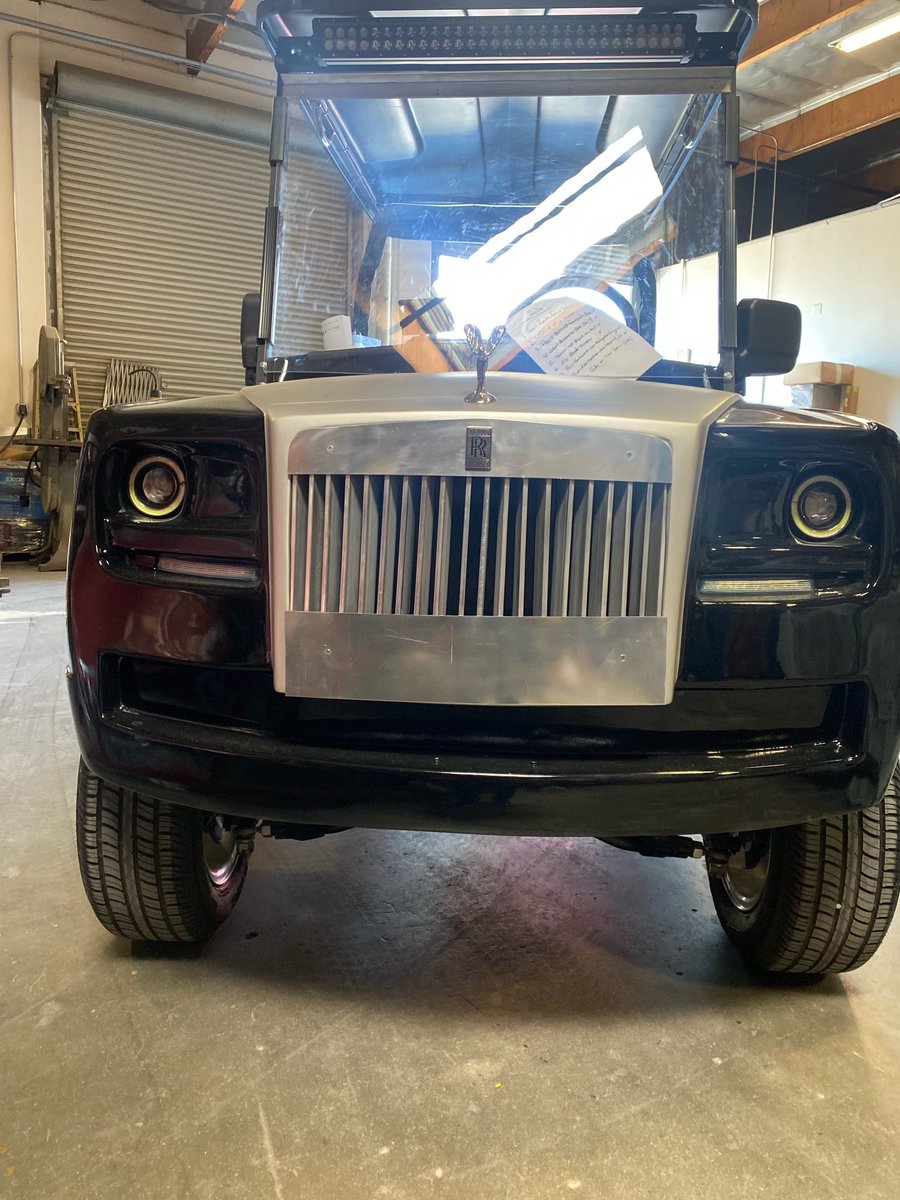 ParkPlaceCali's tweet photo. This is how we ROLLS! Excalibur model with Red Alligator Upholstery. Sales &amp; Rentals. Available in 4, 6 or 8 Seats. Beach, Golf &amp; Street Legal. We Ship Anywhere 》》 Goto https://t.co/bdRJsEneoa or Call Us Today (818) 815-9713.

 #California #USA #SantaMonica #VeniceBeach #Malibu https://t.co/wnlsYxS5Za