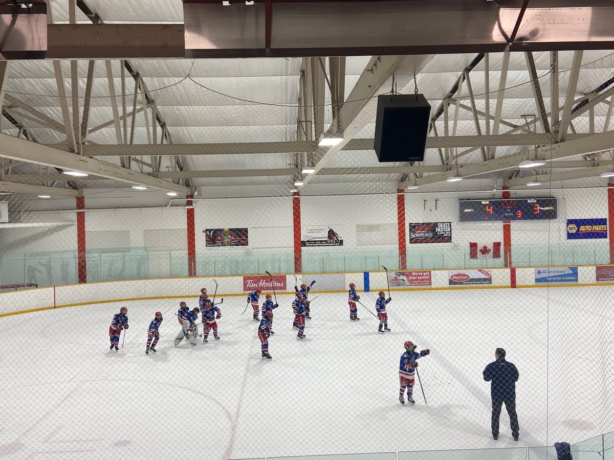 fort_u11aa's tweet photo. The U11AA Strike Group Rangers with the win and a hard fought battle! On to the next round tomorrow night! #redbuckets #playoffs #letsgetdowntobusiness @RAChockey https://t.co/VF38L3SKvD