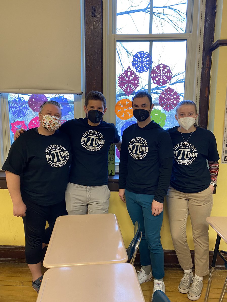 msnflores's tweet image. Pi Day is my favorite day! #iteachmath #iteachsteam