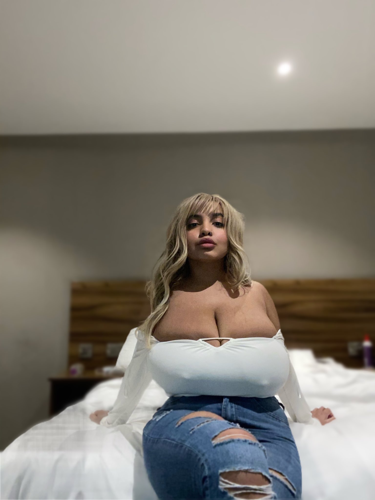 spicyandsweet on Twitter: "You be lucky If I look at you https://t.co