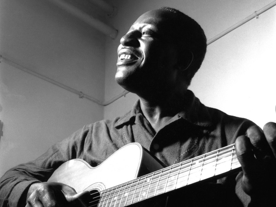 ChicagoBluesNet's tweet photo. Celebrating Blues Giants that paved the way like Bill Bill Broonzy; learn "Key to the Highway" with "At Home Chicago Blues Lessons": https://t.co/xI5Rj7ELUb ($23.95/month)

#blues #learnguitar #howtoplayblues #guitarlessons https://t.co/EaJA1w8HUy