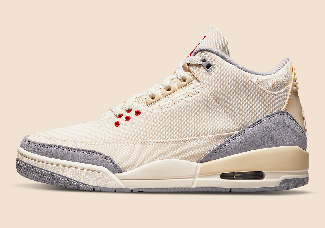 Sneaker News tweet media