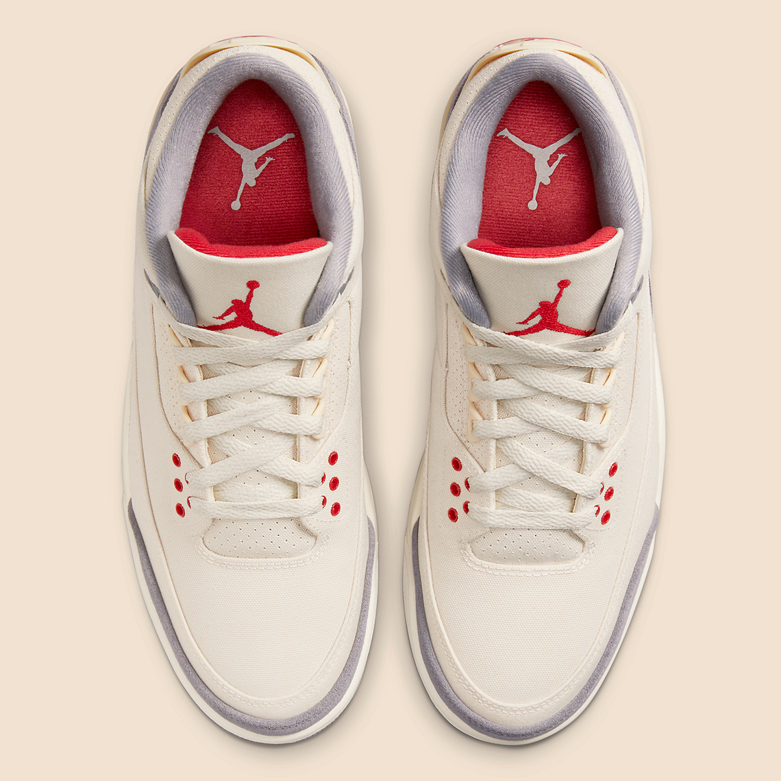 Sneaker News tweet media
