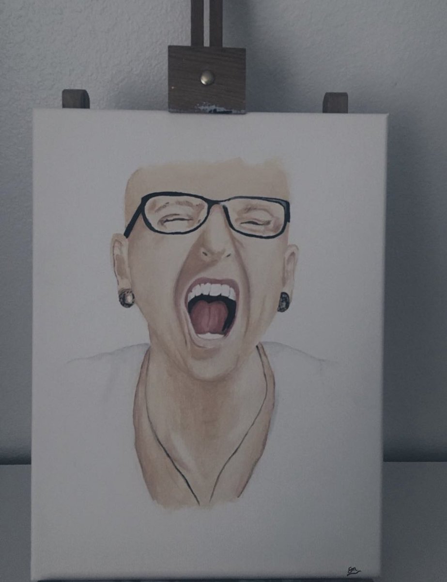 stabzxd's tweet photo. @DemetriusHarmon rest in peace chester bennington forever https://t.co/qijEtffZFm