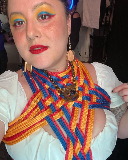 Work was fun today! I got to relish in my culture collabing with work! Viva, Colombia! @mrropestuff was<a href="/tag/colombiana"class="tags"><span>#colombiana</span></a><a href="/tag/colombia"class="tags"><span>#colombia</span></a><a href="/tag/paisa"class="tags"><span>#paisa</span></a><a href="/tag/viterbe%C5%84a"class="tags"><span>#viterbeńa</span></a><a href="/tag/vite"class="tags"><span>#vite</span></a>