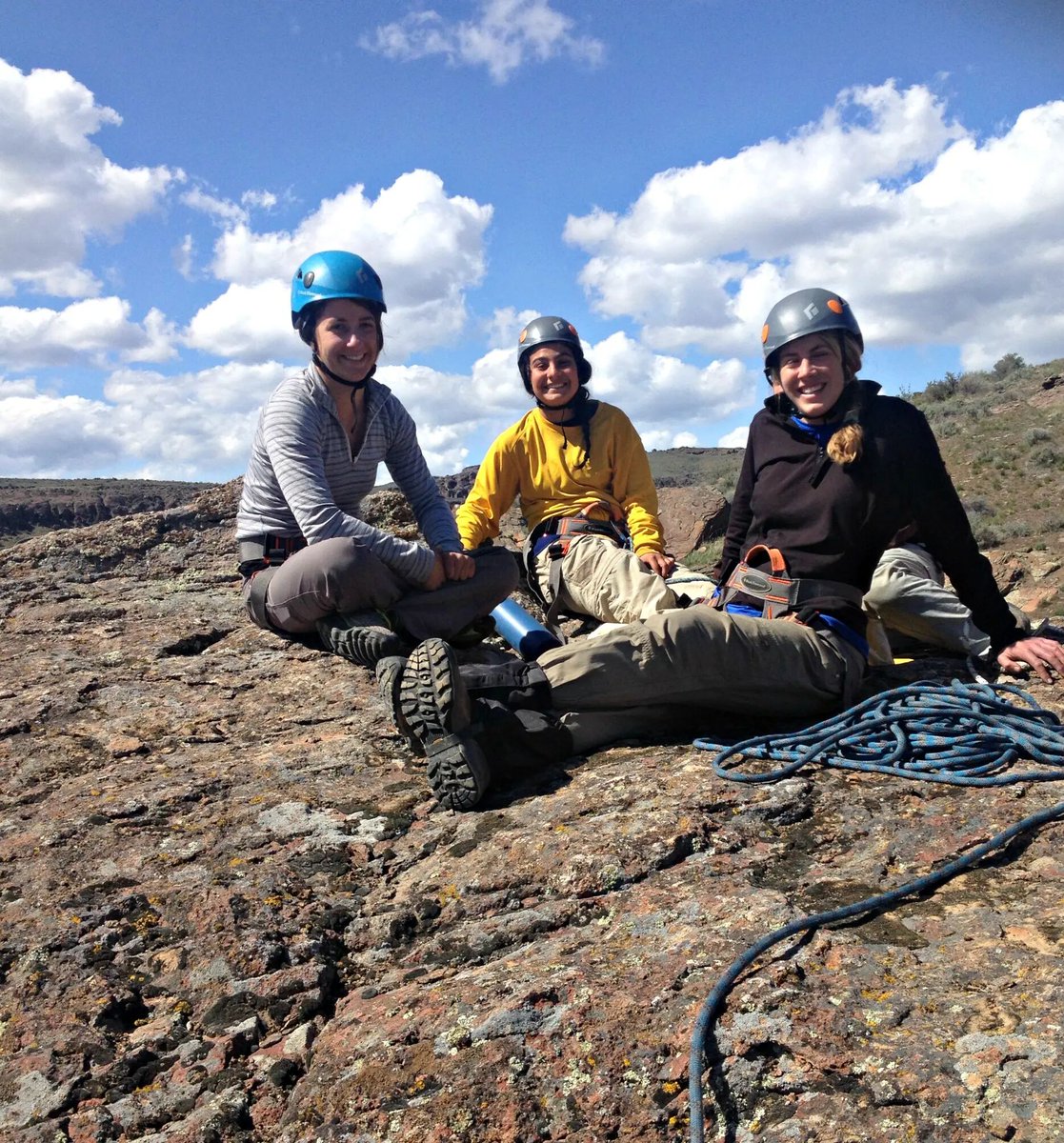 BlueFireWild's tweet image. BlueFire is a treatment plan-based program.  We are not a level system. Day in and day out, our therapists are supporting and guiding clients in their journey toward wellness.

#OurProgram #JourneyTowardWellness