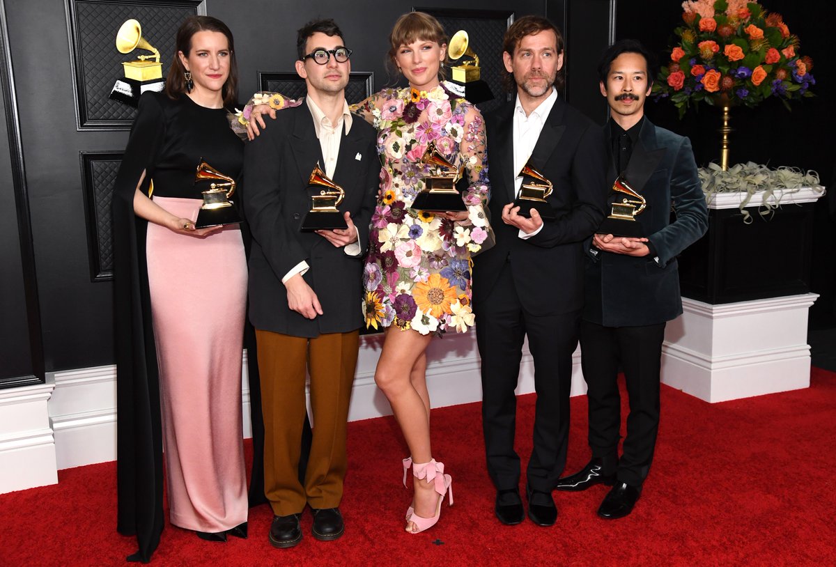 Taylor Nation tweet media