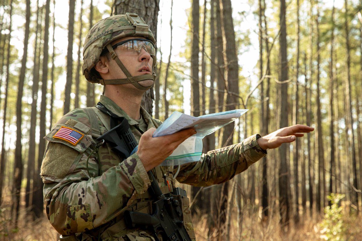 USArmyOldGuard's tweet photo. Two of the elements of testing for the #E3B are a PT test and land navigation. Check out these photo highlights of how it’s going. #StayTuned to see the results later this week!

#EIB #ESB #EFMB #NotJustACeremonialUnit #TheOldGuard #AmericasRegiment https://t.co/b9GQHMUrYO