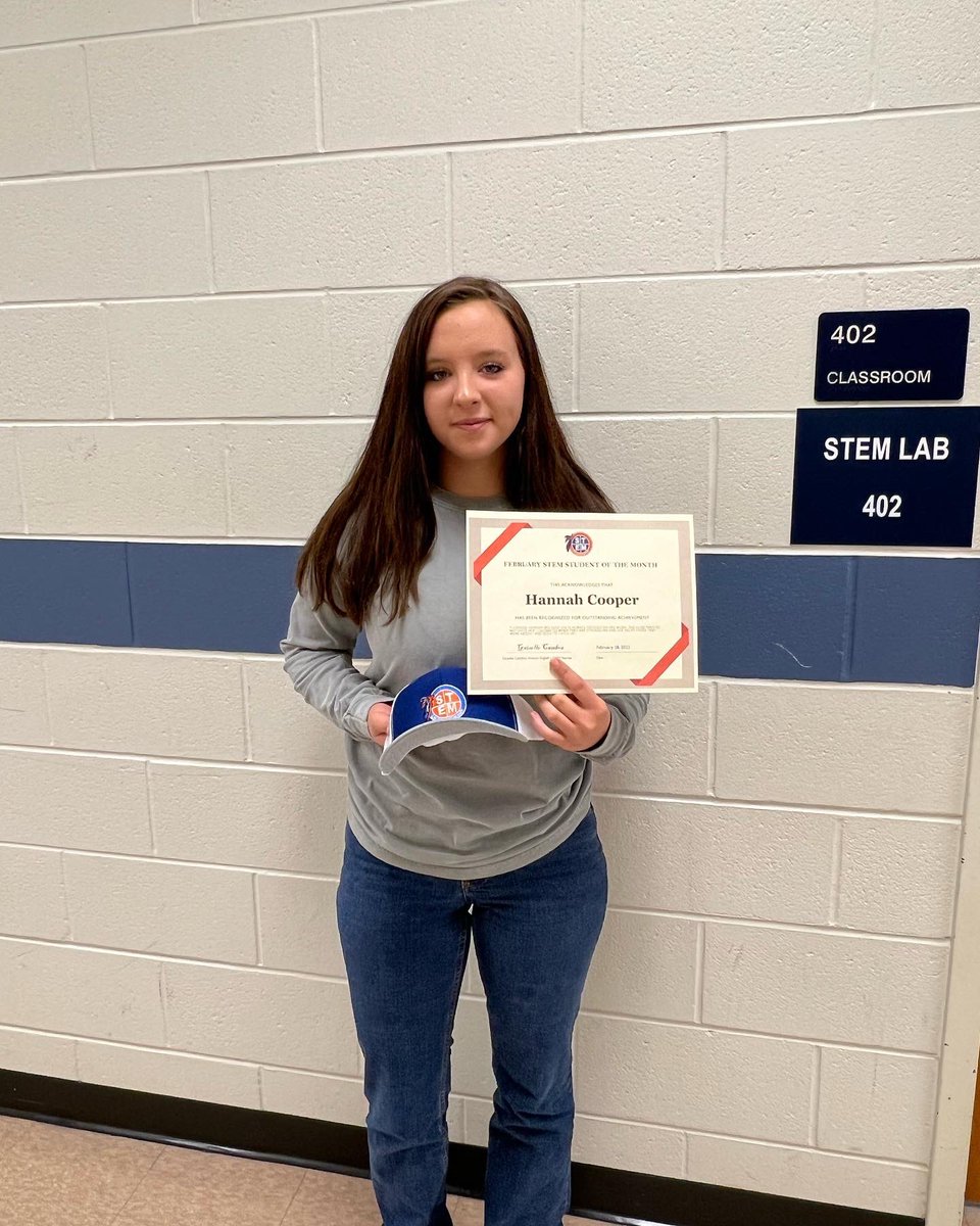 LHSSTEM5's tweet image. Congratulations to the STEM Students of the Month for February! The Hannah’s rocked it! Hannah Cooper (9th) Hannah Williams (11th) We’re proud of you both 💙 @LouisburgHSFCS #LHSSTEMAcademy