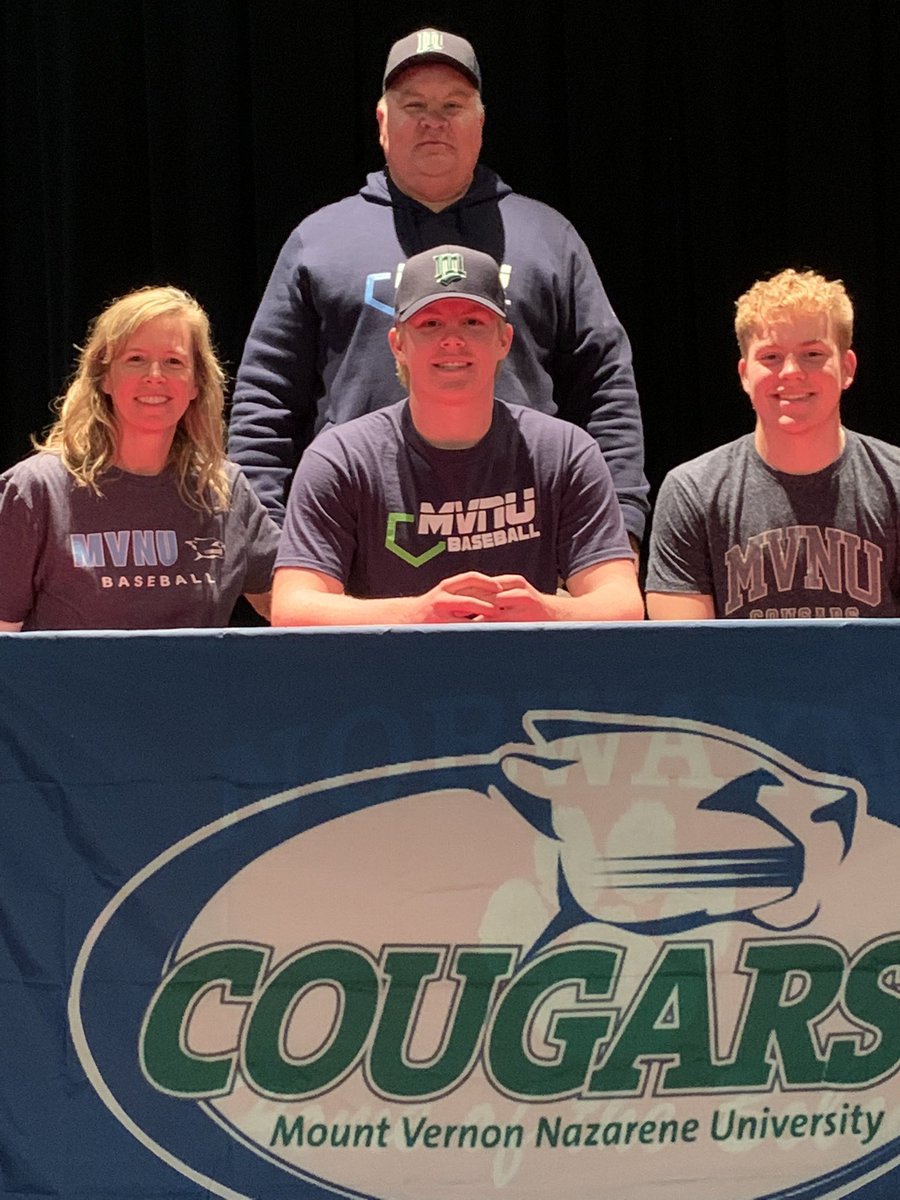 Officially a Coug!!💙💚Thank you Coach Veale for the opportunity <a href="/MVNUBaseball/">MVNU Baseball</a> <a href="/TuckerWaddups/">Tucker Waddups</a> <a href="/CoreyKubbs/">Corey Kubbs</a>