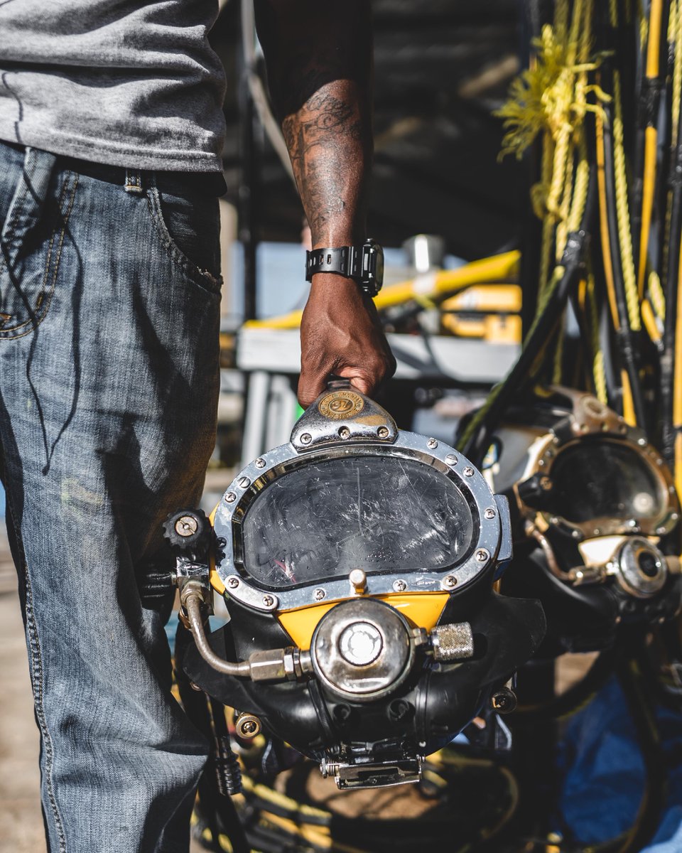 CDAtechnical's tweet photo. It’s time to put your hat on! 

✅ Only FIVE (5) months away from your next adventure! Start your path to become a Commercial Diver at CDA Tech! #CDADiver

💥 Learn More 👉 Link in Bio!

#underwaterwelderinthemaking #underwaterweldertobe #underwaterwelder #underwaterwelderintr... https://t.co/bEWKnd5cCP