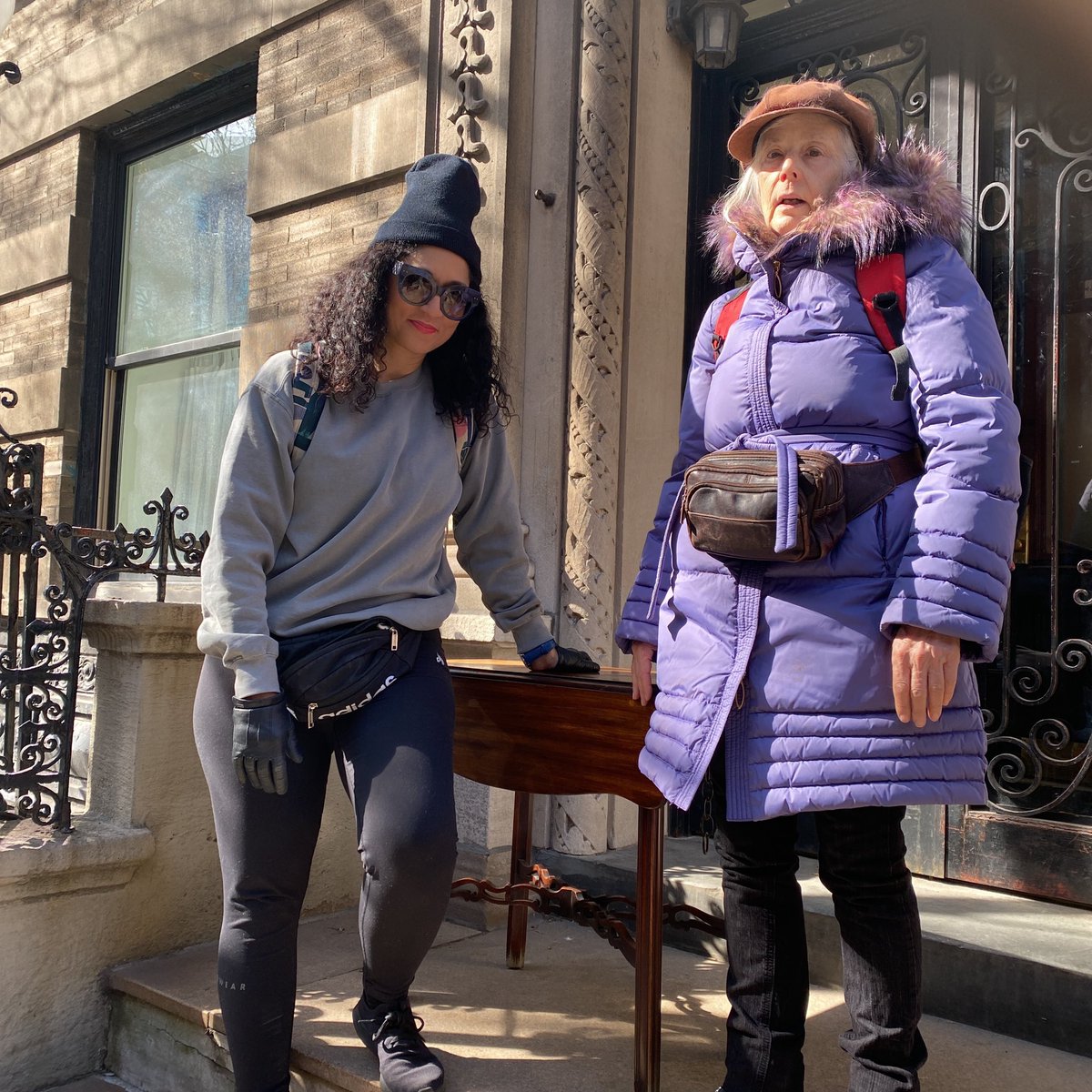 mayatcontreras's tweet photo. 1) Petitioning day 14. Met a really wonderful woman named Petra. I saw her struggling to carry a table and I asked her if she needed help. She said yes. So I carried it for her for 13 blocks as we talked about her coping with a head injury and landlord issues. #MayaForCongress https://t.co/f4ervtC6ej
