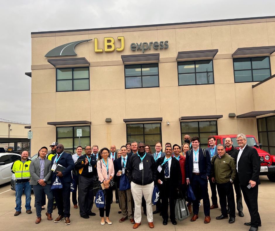 TEXpressLanes's tweet image. 📸 We enjoyed today’s opportunity to give @TheP3Conference folks the chance to experience the LBJ Express project firsthand and visit our facilities!

Attendees from all over the nation got a BTS glimpse of the lanes, operations center and the technology behind the project.