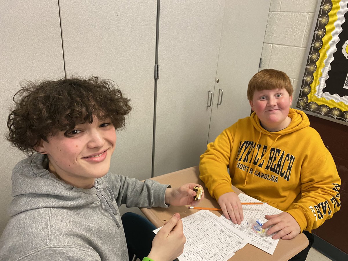 Mrs. Barker MMS tweet media