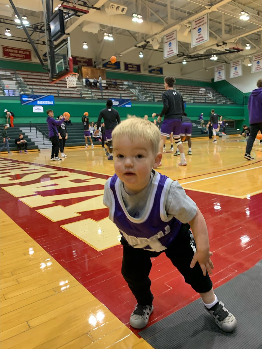CoachSchlabaugh's tweet photo. Guess what #BomPa bought Casen for his 2nd Birthday today? Breaking it out this evening when we FaceTime him. Lots of rebounding for him the next time I'm in Phoenix. #BucketMaker https://t.co/eVoDDqGTf6