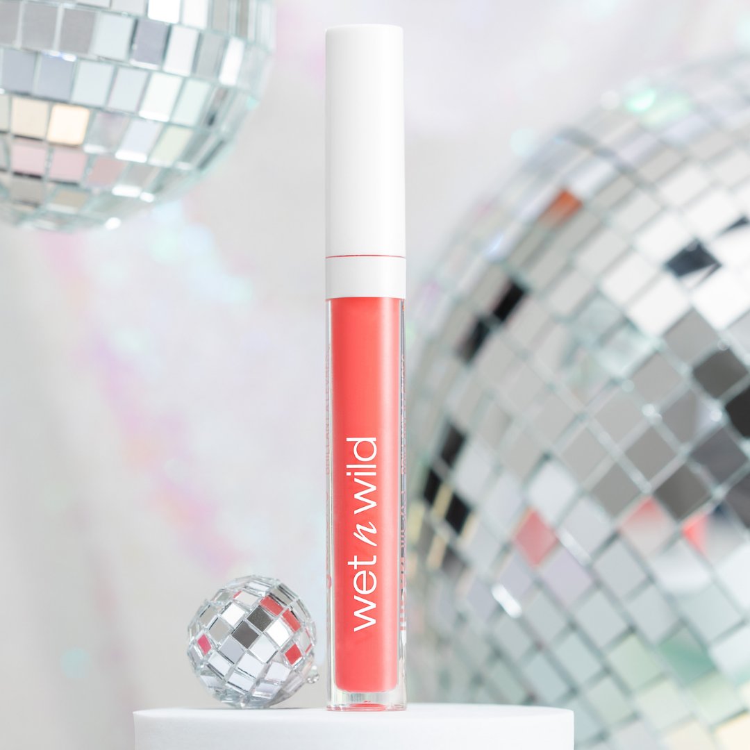 Vibrantly Coral, MegaSlicks Shade 'Attitude Check' is the perfect lip statement to match your bold attitude 💋✨

Get MegaSlicks @walmart @target @ultabeauty @walgreens @riteaid @cvspharmacy and shop our @amazon store at #LinkInBio #wetnwildbeauty #wnwMegaSlicks #crueltyfree