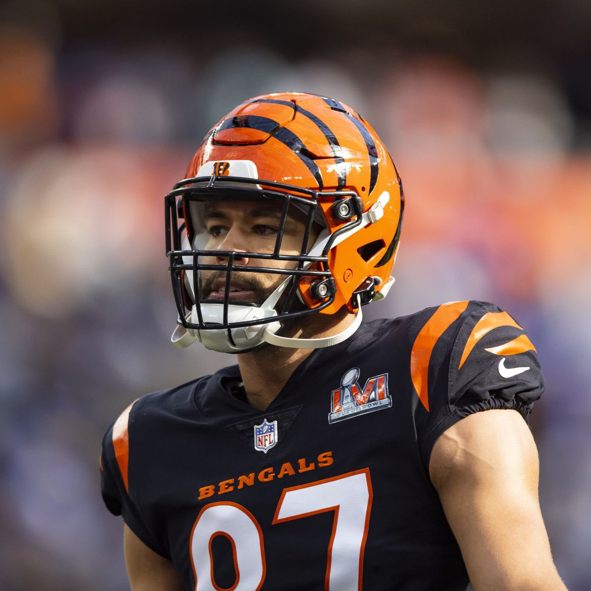 CincyProblems's tweet image. BREAKING: The Jets are signing CJ Uzomah to a three-year, $24M deal (per @RapSheet). 

Cincinnati will miss you, CJ. 😥 #Bengals